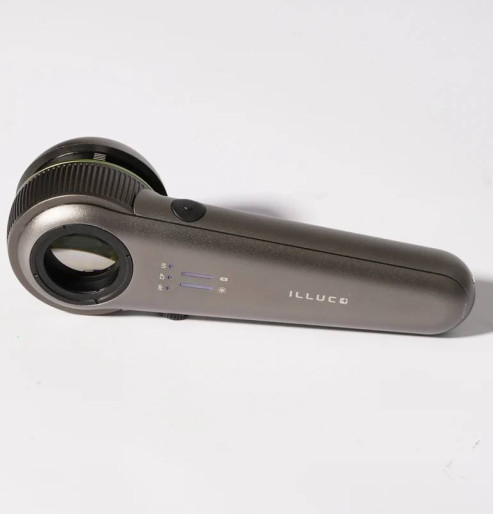 Polarized Dermatoscope with Ultraviolet Light